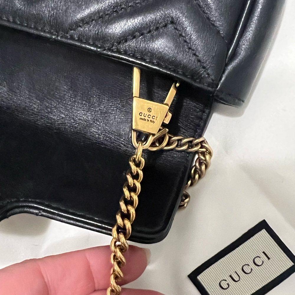 Calfskin Matelasse Super Mini GG Marmont Crossbody Bag - Picture 11 of 13